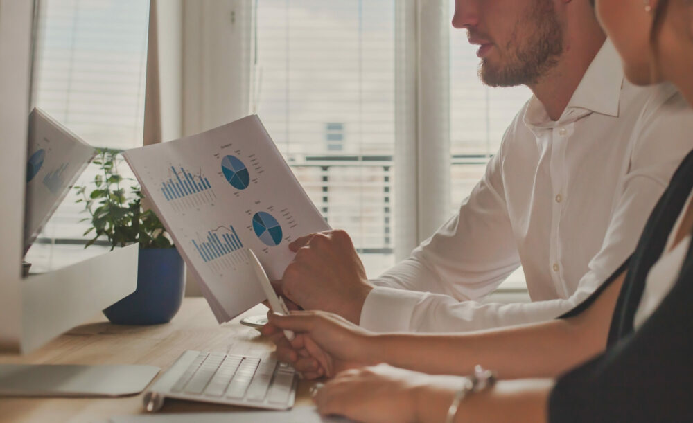 Mesurer l’impact des avis clients : les KPIs à suivre